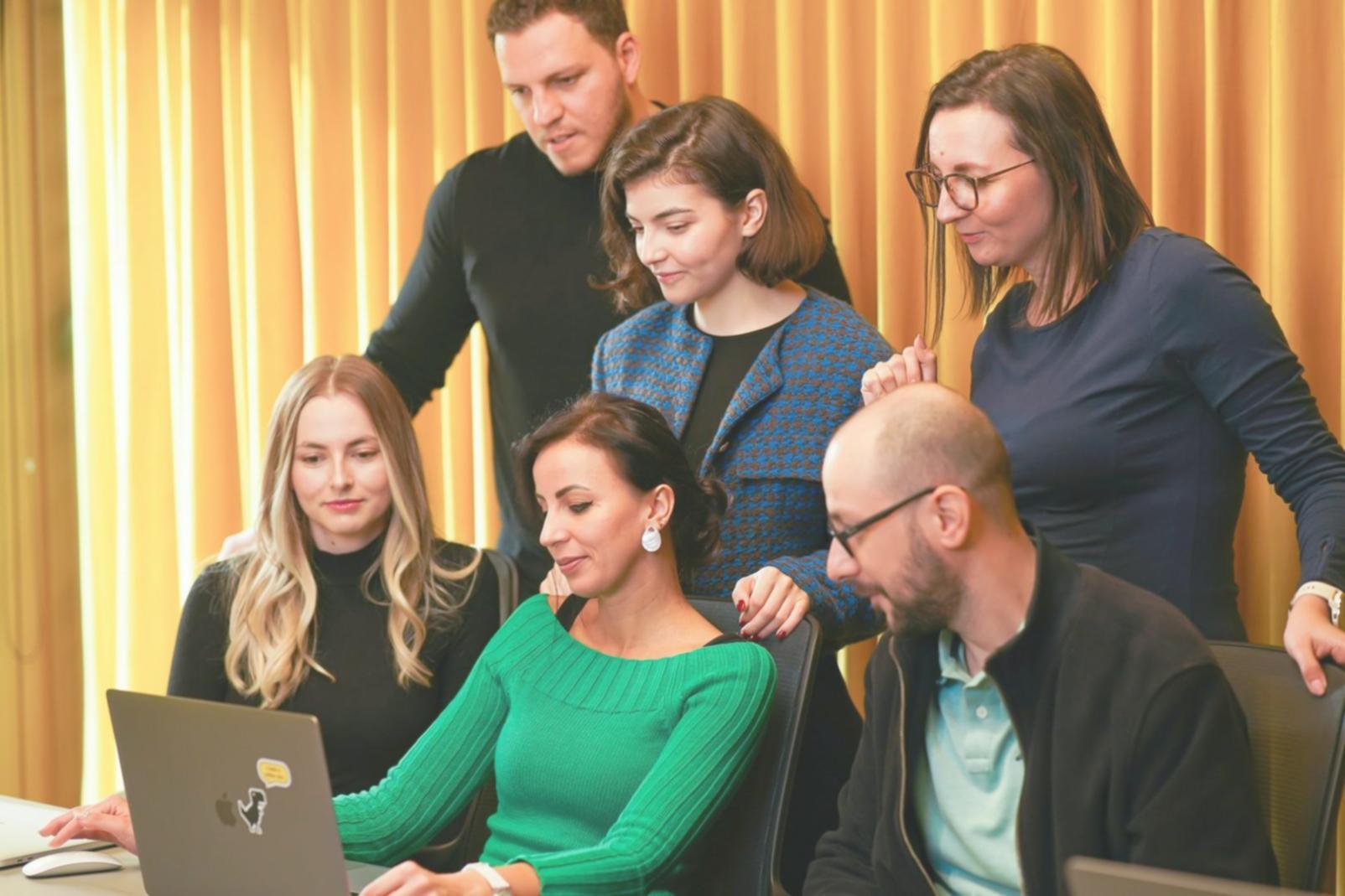 marthosyniq Team bei der Arbeit